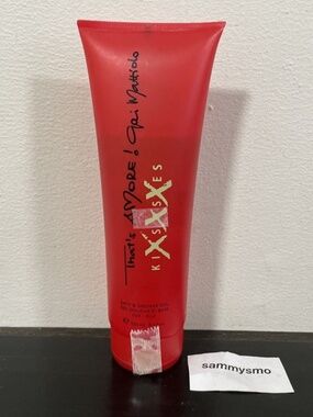 Gai Mattiolo That's Amore Kisses Bath & Shower Gel 8.4 FL. OZ.